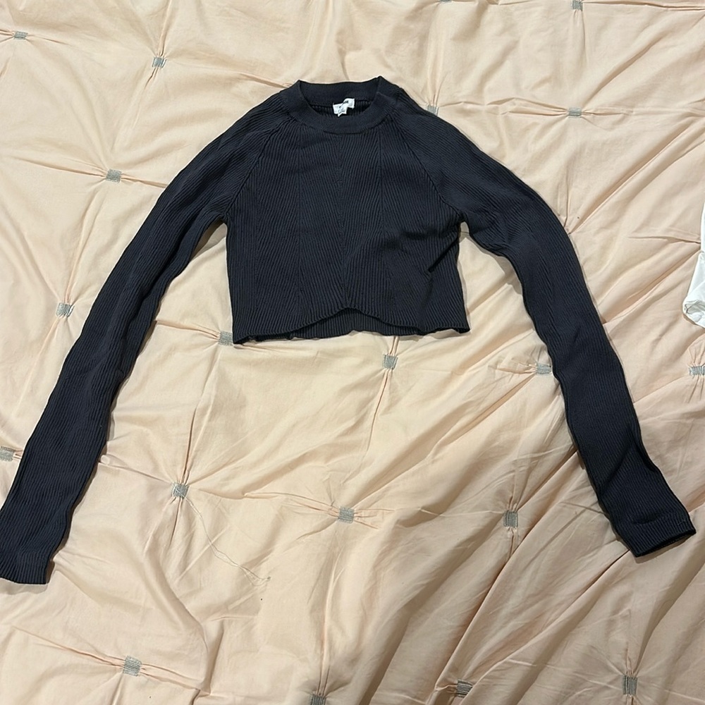 Garage long sleeve knit sweater crop top
